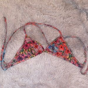 JOLYN FLORAL TRIANGLE TOP